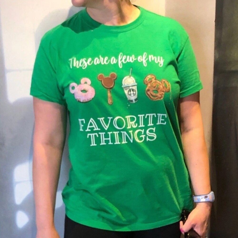 Bespoke Size L Green Disney Things These Are A Few Of My Favorite Things Snacks
